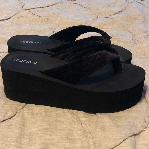 h & m flip flops